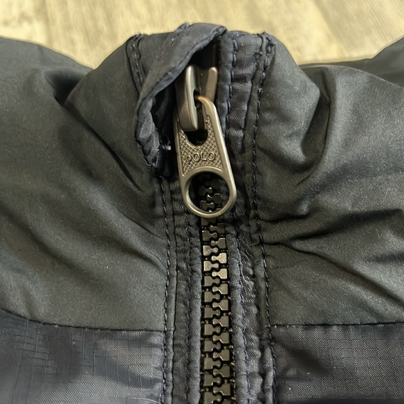 Polo Ralph Lauren Puffer Vest Size Medium (8-12) - Picture 5 of 9